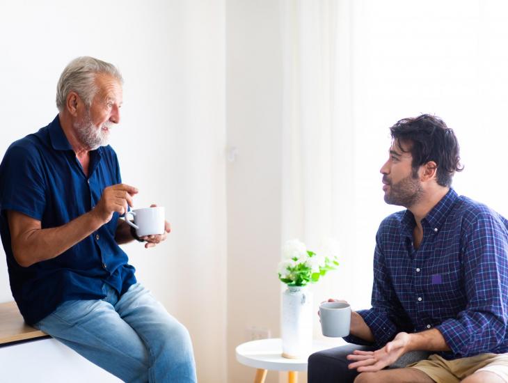 Vader en zoon in gesprek